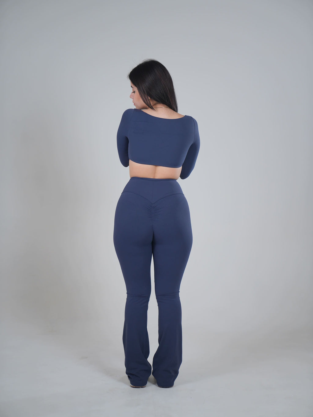 Longsleeve top y scrunch leggings flare