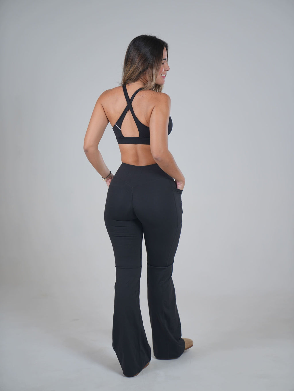 Flared set, leggins y sport bra