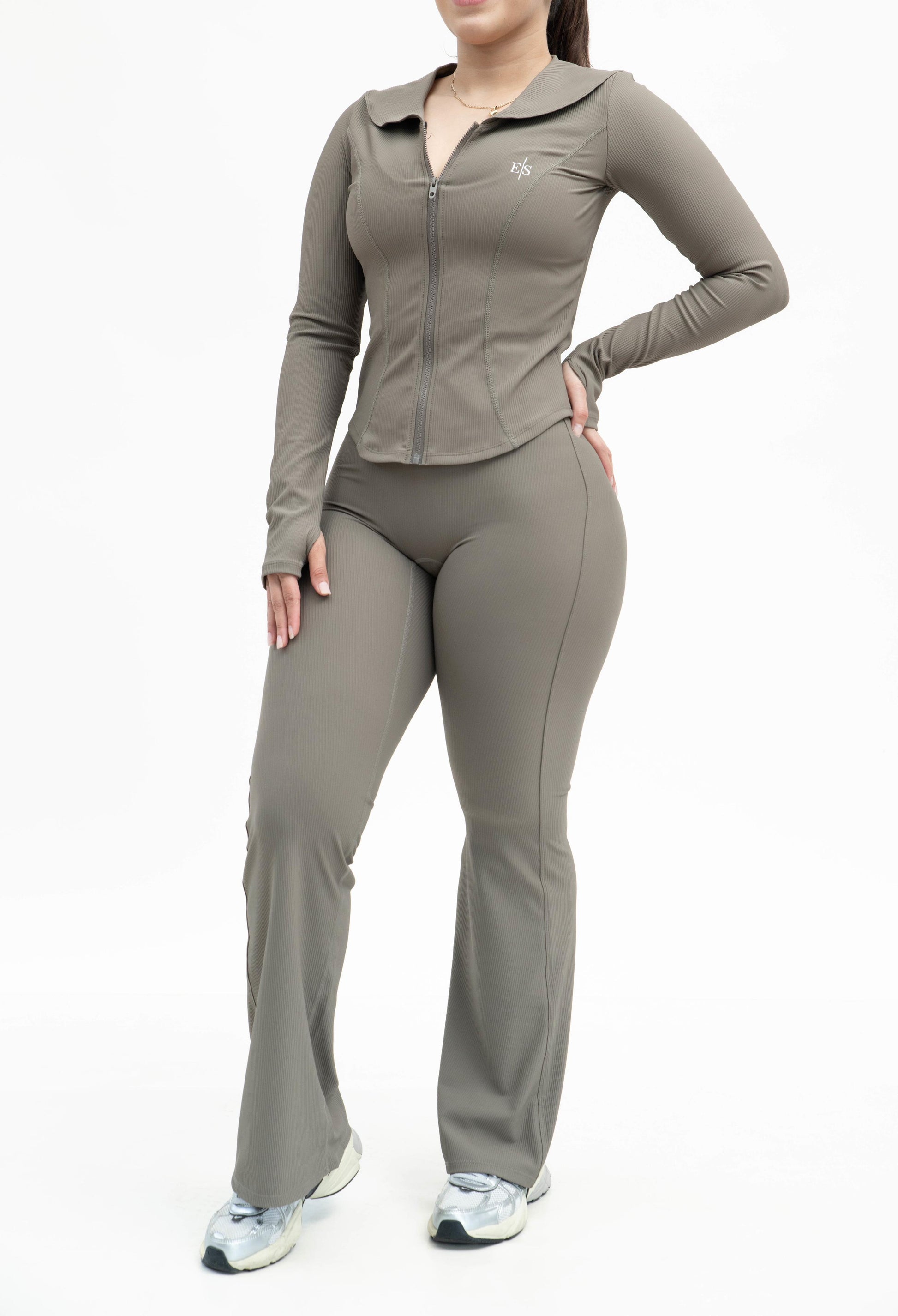 SET DE LEGGINGS Y JACKET